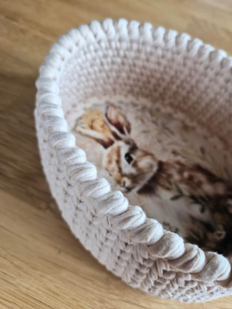 Tamborēti interjera grozi PĻAVAS ZAĶIS