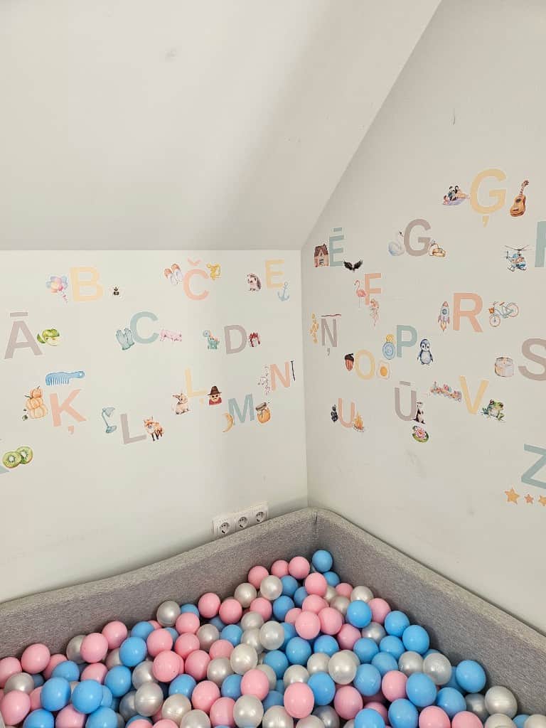 Līmpapīra uzlīmes "Alfabēts Pastelītis"