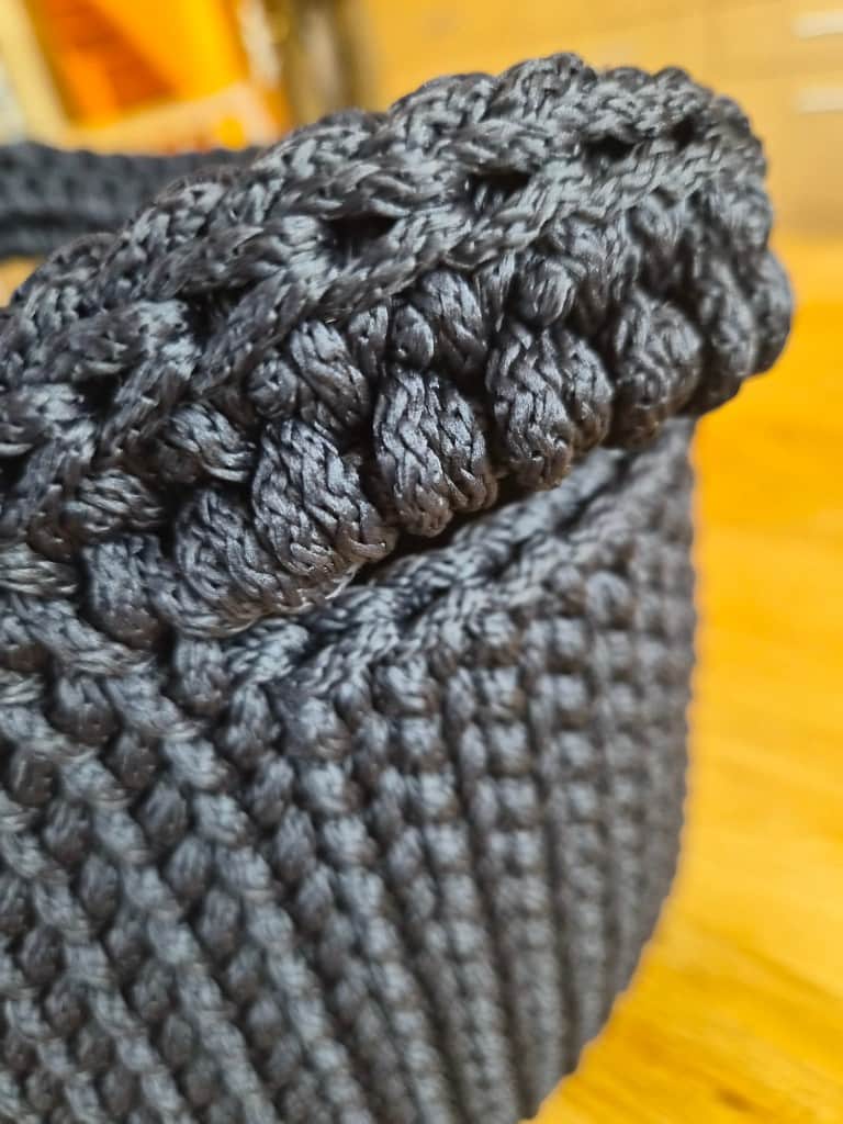 Tamborēts interjera grozs "OGLE" mazais