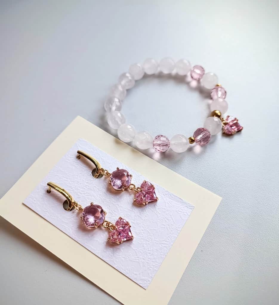 Komplekts auskari un aproce Sirsniņa uc