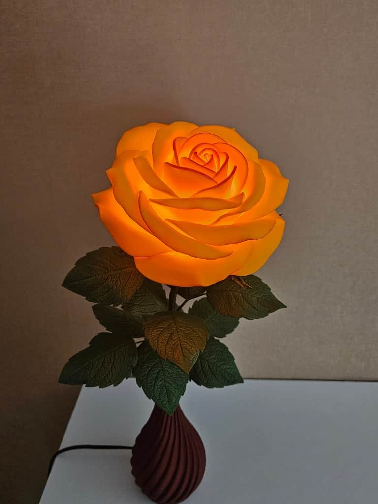 Naktslampiņa "ROZĪTE"