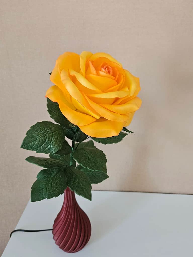 Naktslampiņa "ROZĪTE"