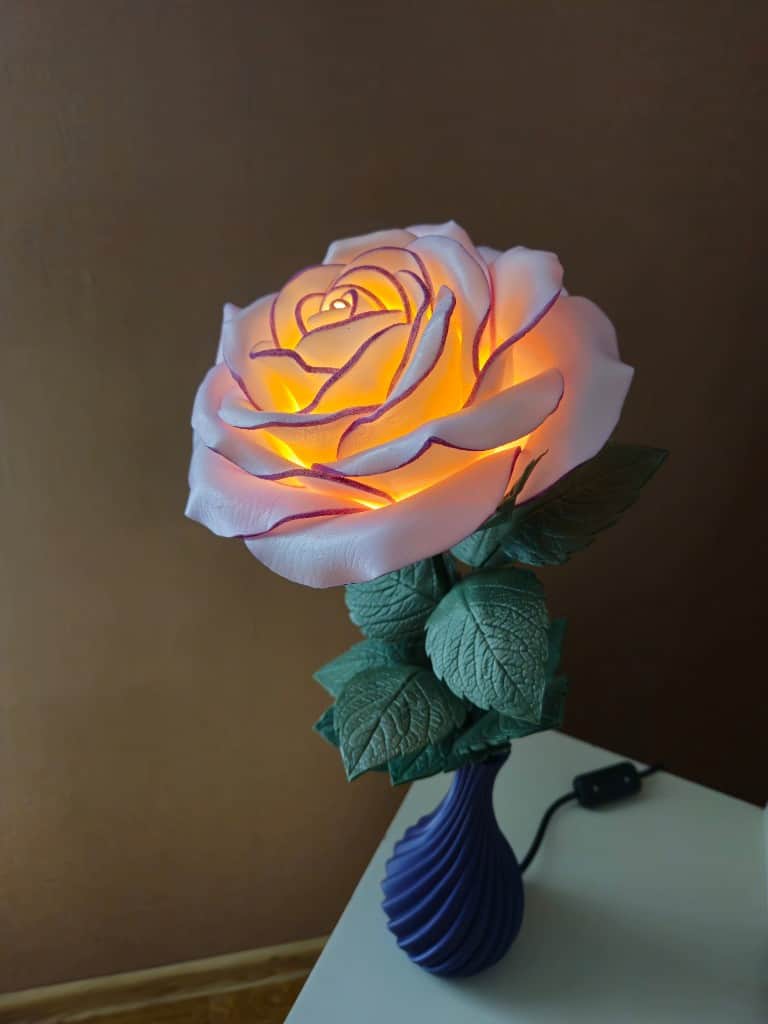 Naktslampiņa "ROZĪTE"