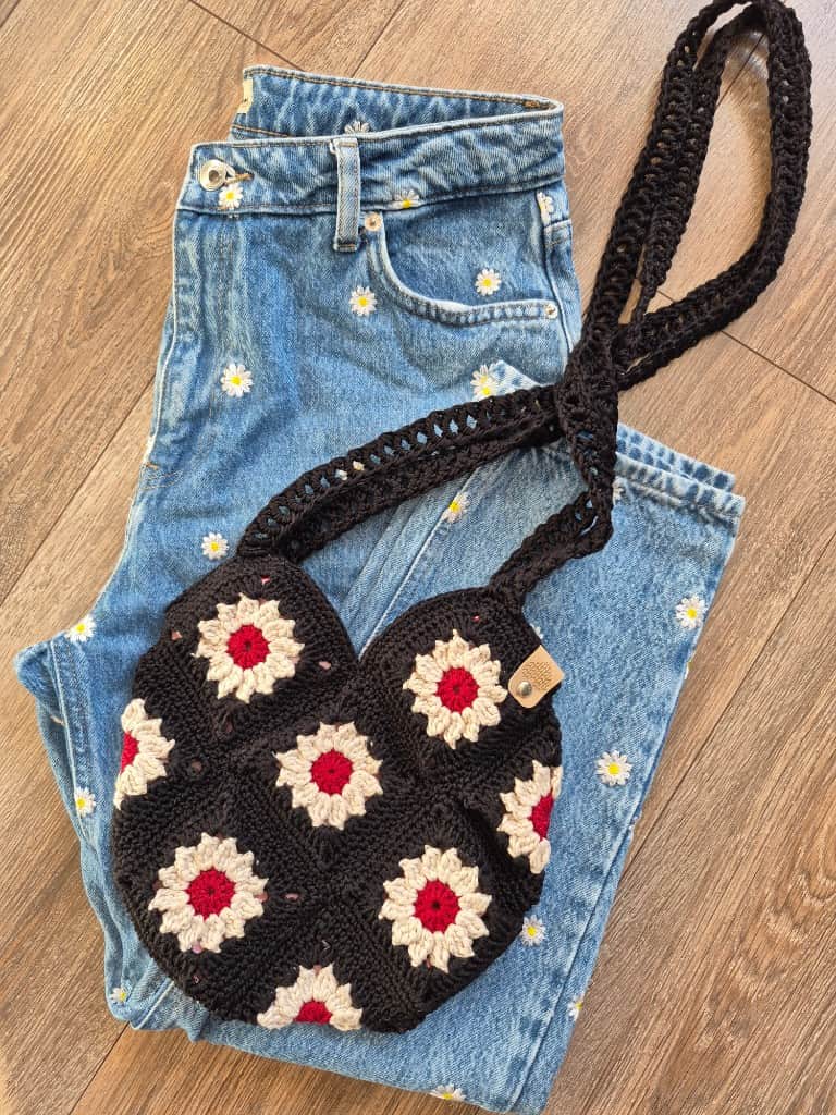 Tamborēta Daisy somiņa