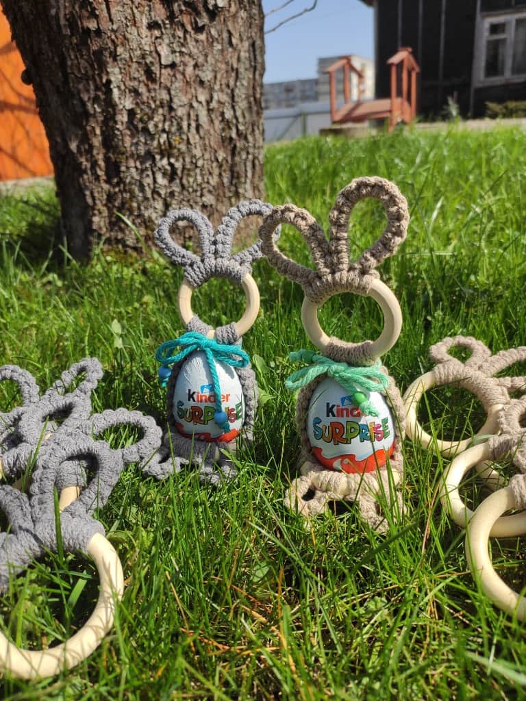 Lieldienu dekors, olu un salvēšu turētāji