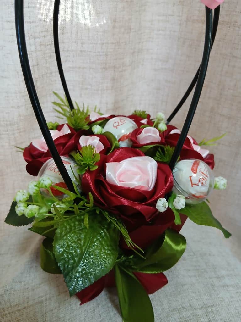 Ziedu, konfekšu kompozīcija