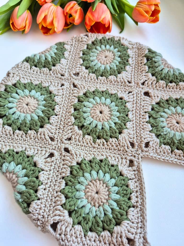 Tamborēta soma ar ziedu motīviem 🌸