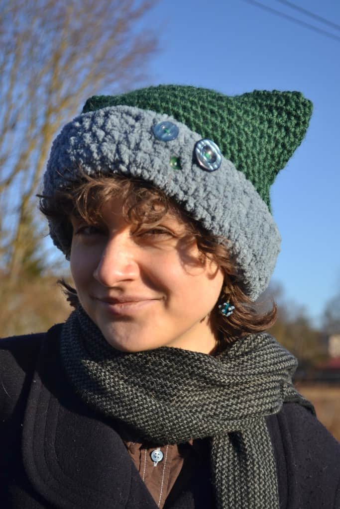 tamborēts zaļš mjau-bīnijs