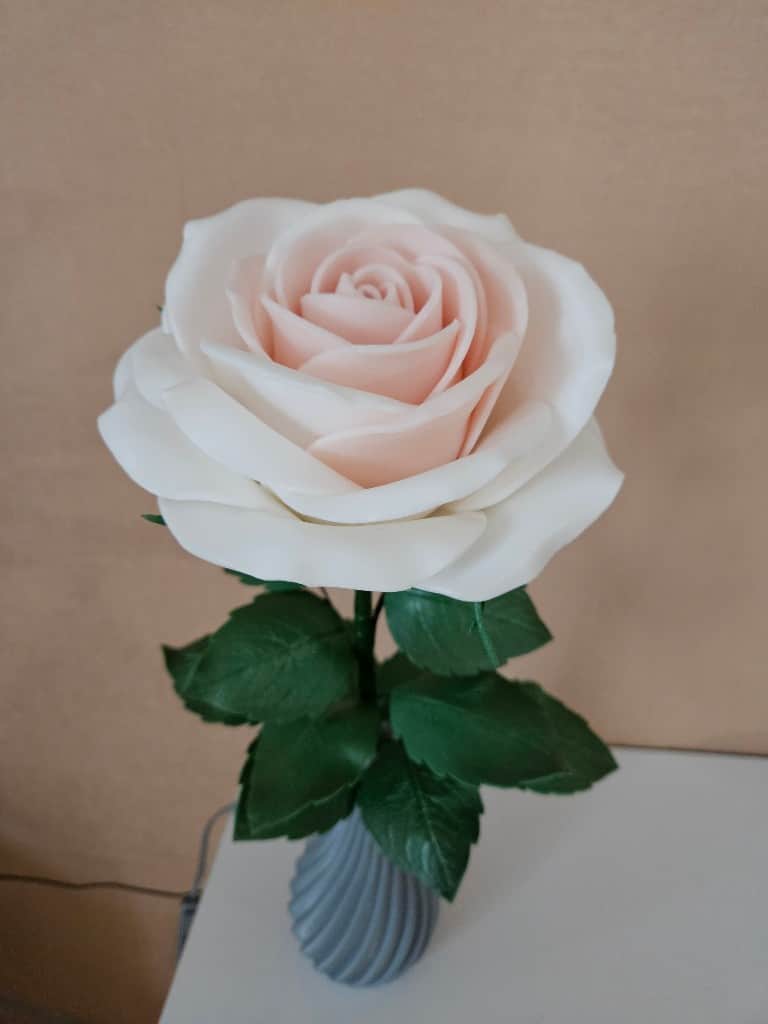 Naktslampiņa "ROZĪTE"