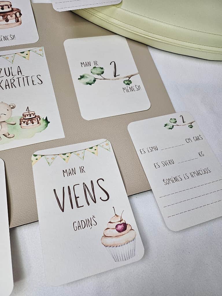 Mēneškartītes Leinards