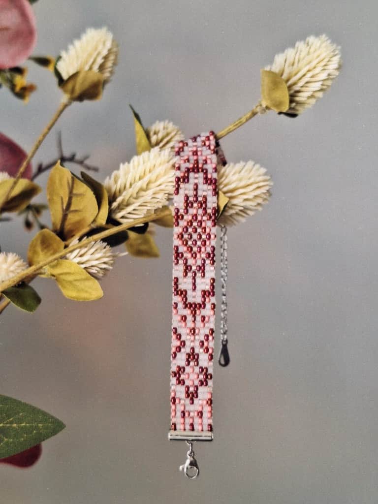 Pērlīšu rokassprādze