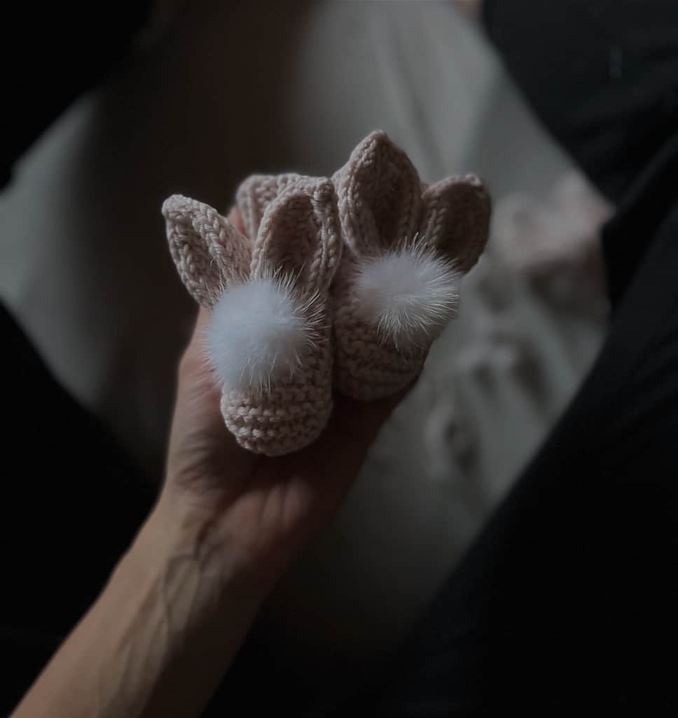 Zaķīš - zābaciņi ar dabīgās kažokādas bumbulīti