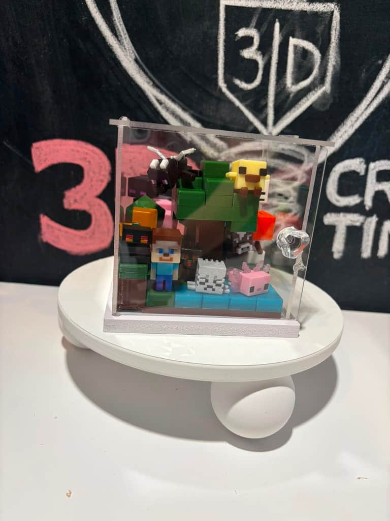 Minecraft kubs ar figūriņām