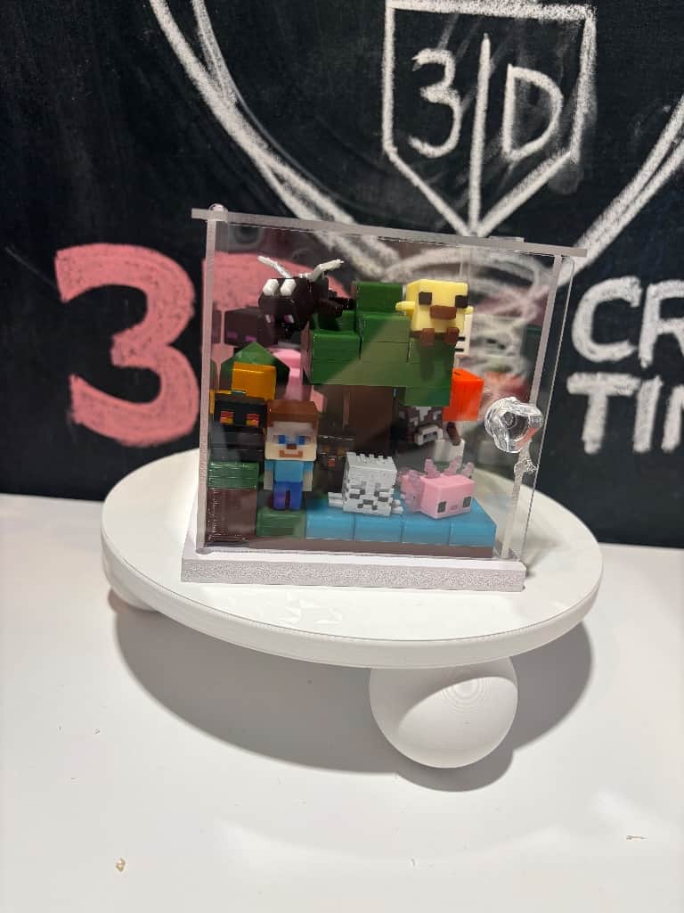 Minecraft kubs ar figūriņām