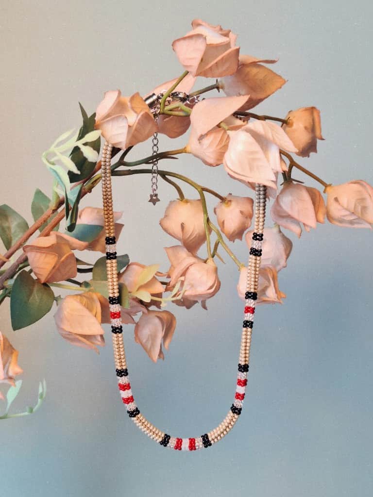 Pērlīšu kaklarota