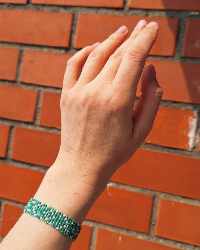 Pērlīšu rokassprādze