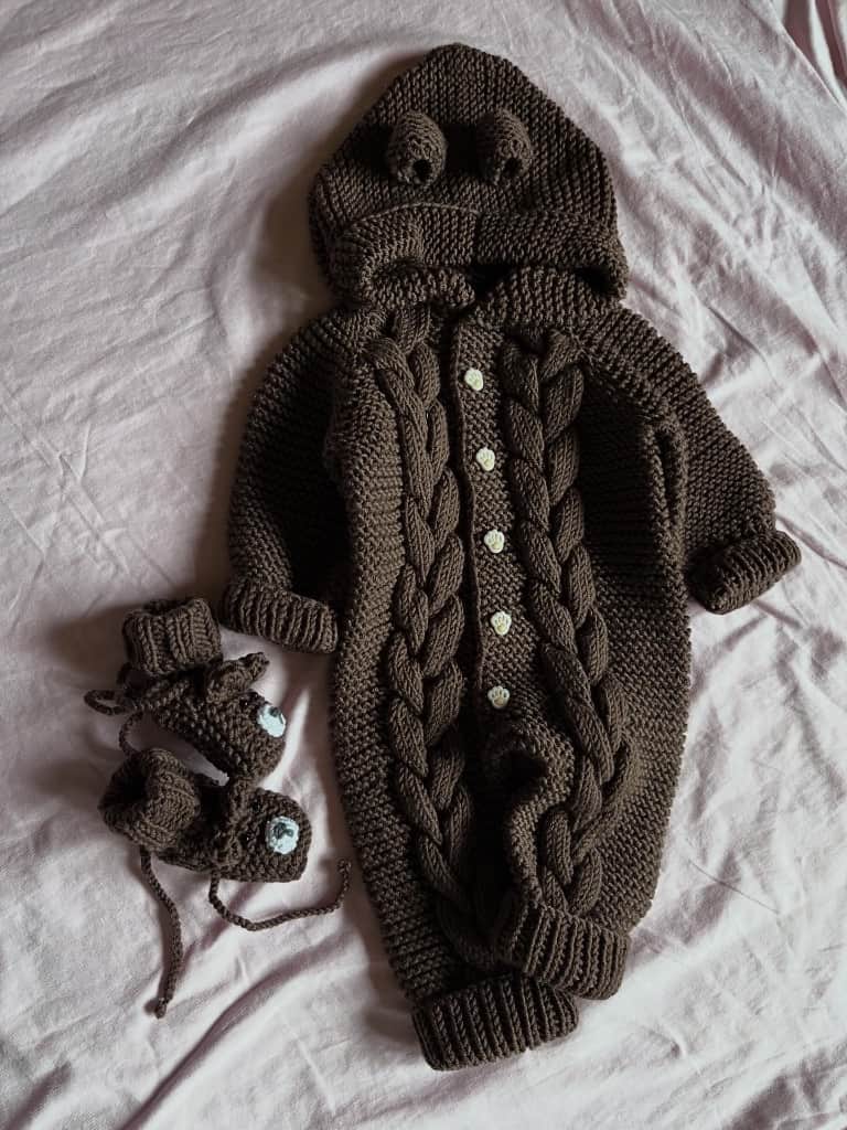 Kombinezoniņš ar pīnīti