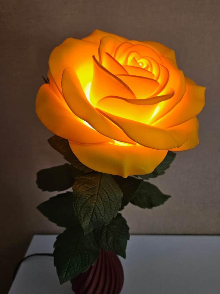 Naktslampiņa "ROZĪTE"