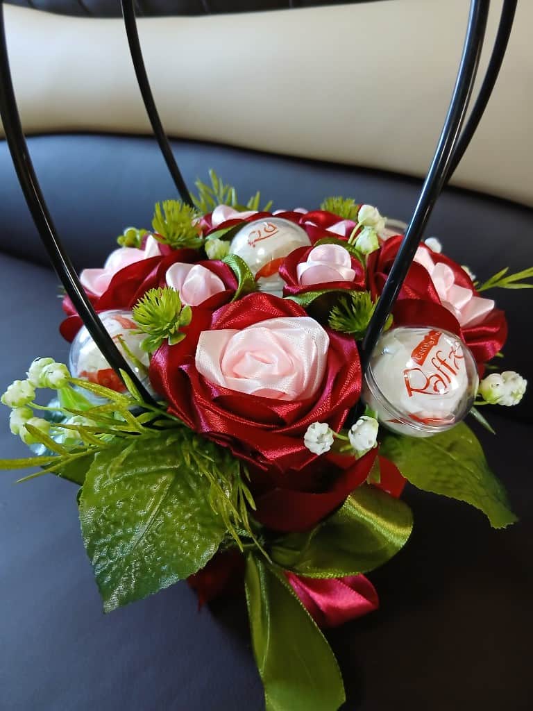 Ziedu, konfekšu kompozīcija