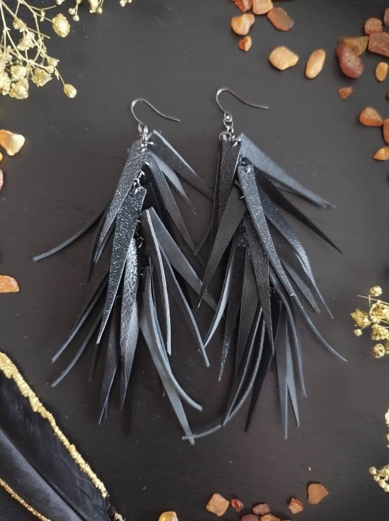 Ādas auskari "Lec, eglīte"