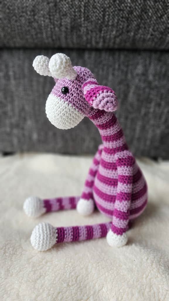 Tamborēta žirafīte 