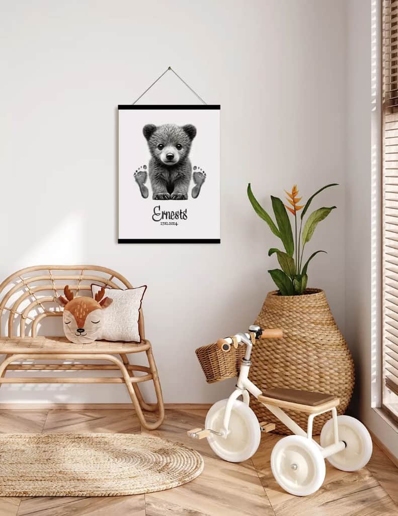 Bērna pēdu nospiedums, Personalizēts lācēna plakāts + nospieduma spilventiņš