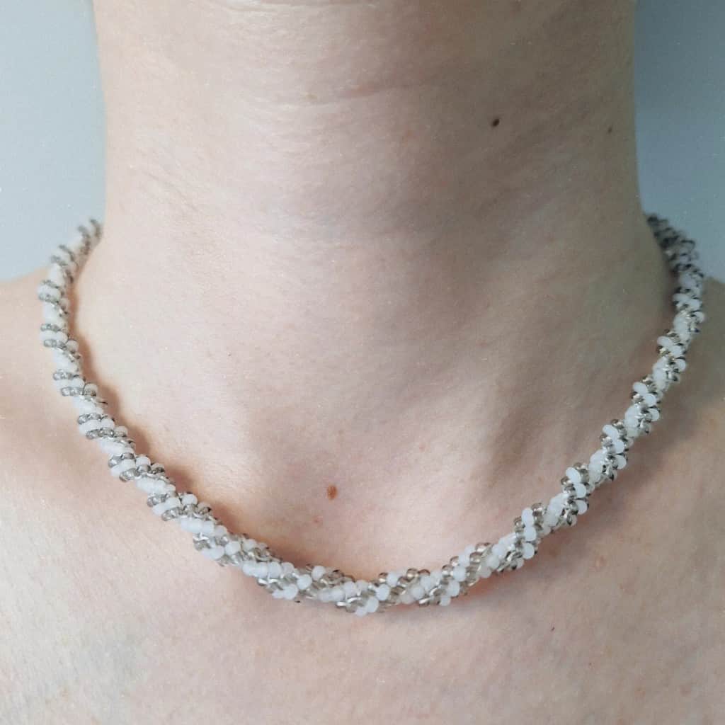 Pērlīšu kaklarota