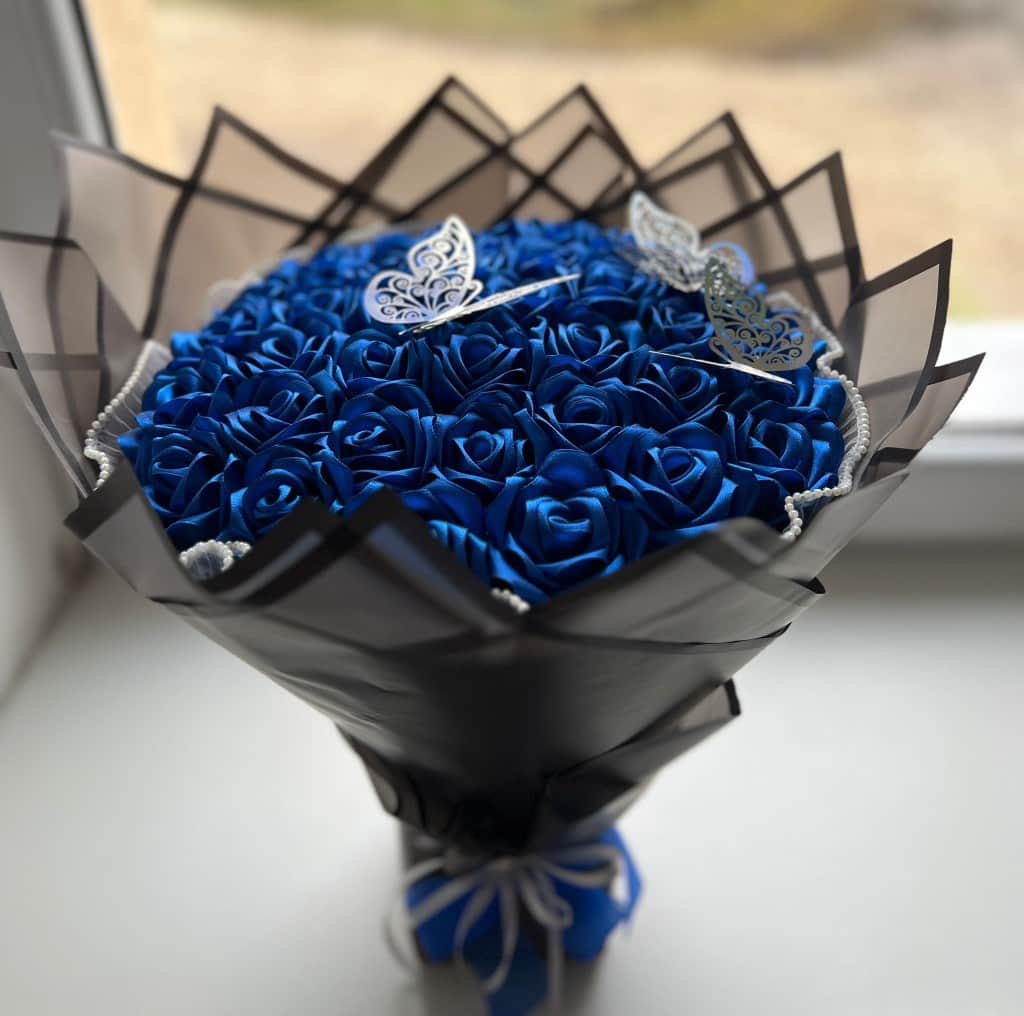 Zilo rožu stāsts 💎🌹