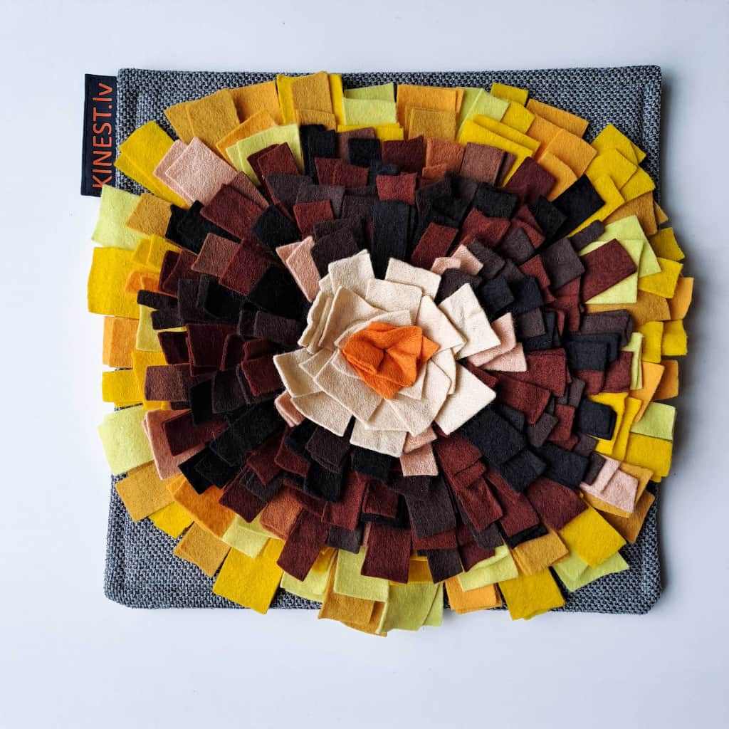 Paklājiņš suņiem gardumu meklēšanai "Saulespuķe"