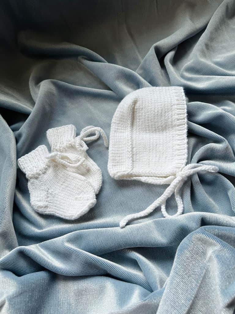 🕊️ Baltās klasikas komplekts (0–6 mēn)