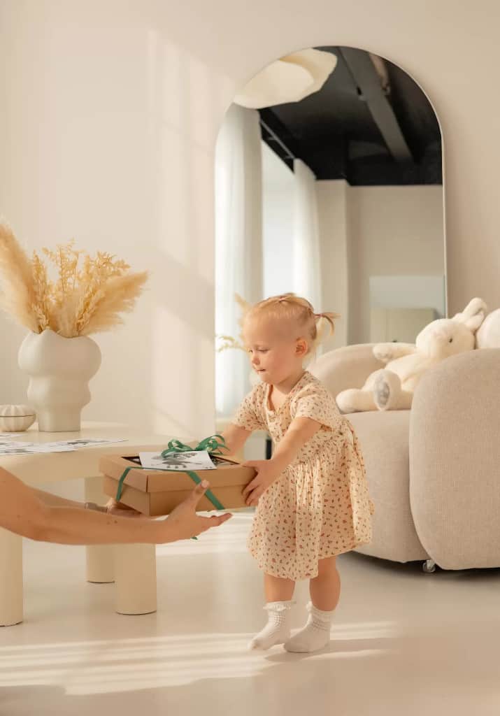 Bērna roku nospiedumu kartītes + nospieduma spilventiņš