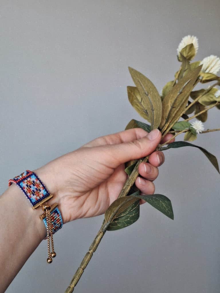 Pērlīšu rokassprādze