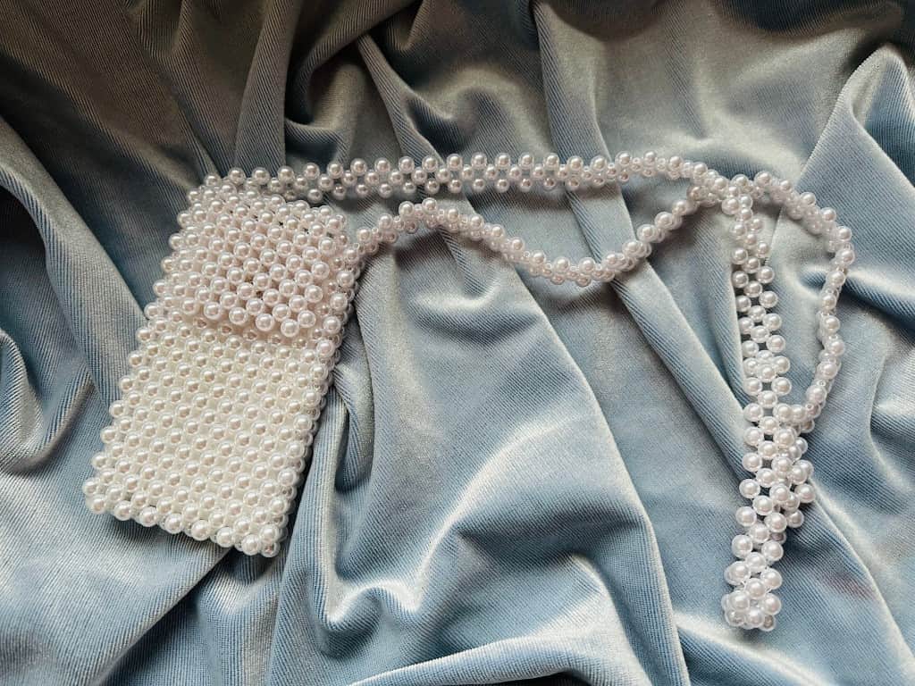 Pērlīšu mini-soma telefonam