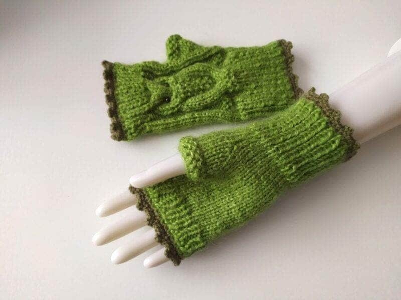 Sieviešu bezpirkstu cimdi, roku sildītāji "Pūces*"