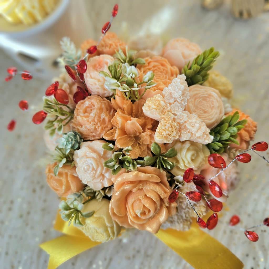 Aromātiskā kausējamā vaska ziedu kompozīcija 