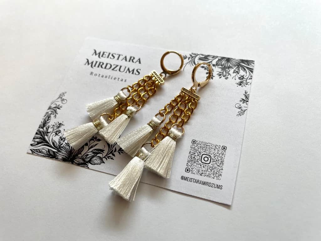 3 Bārkšu auskari (balti)