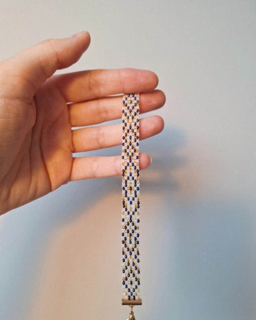 Pērlīšu rokassprādze