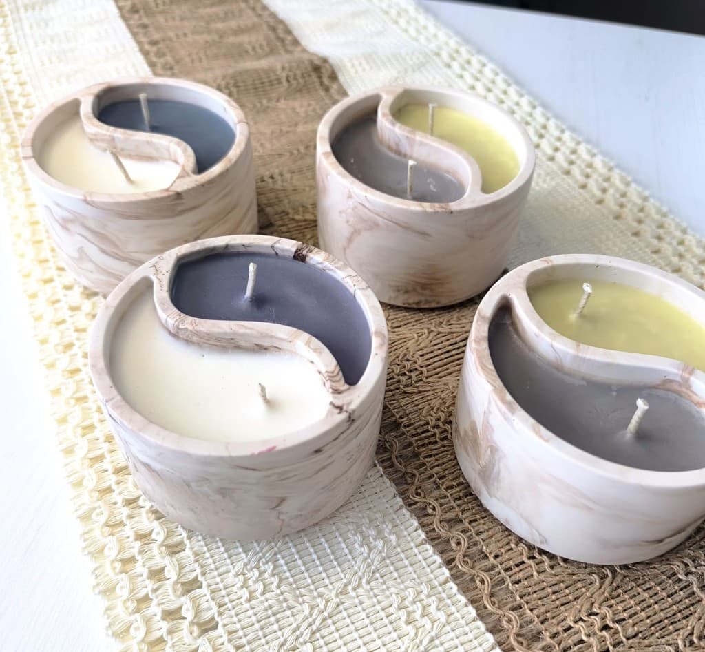 Sveces un mājas aromāti