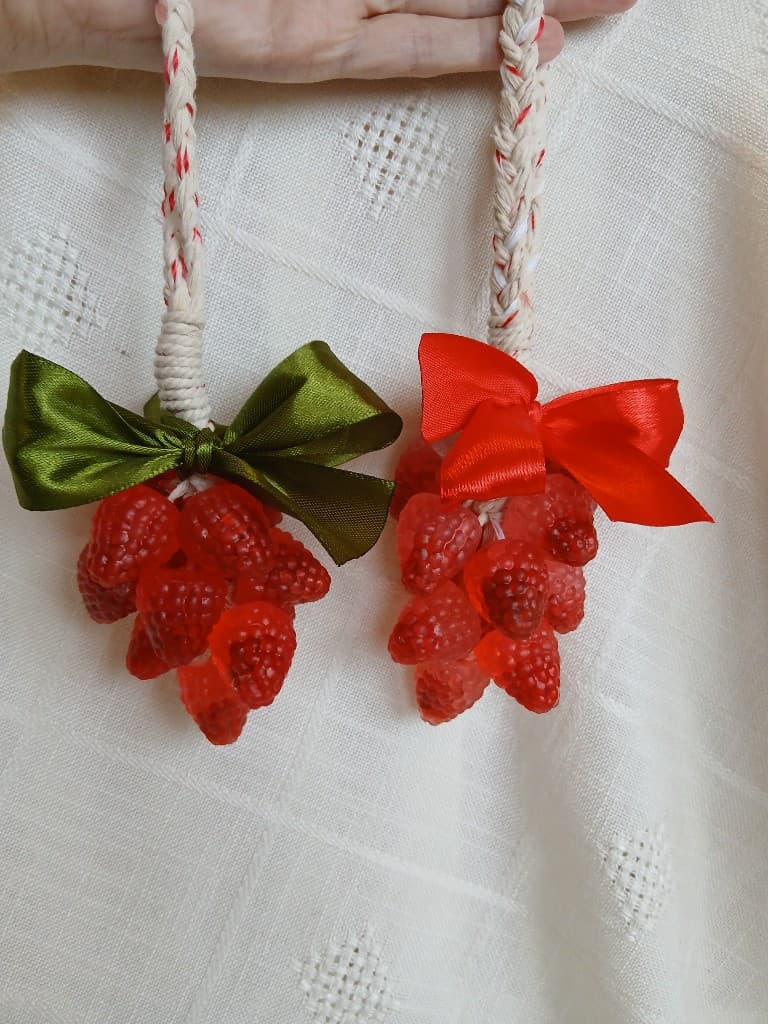 Ziepes ķekars aveņu