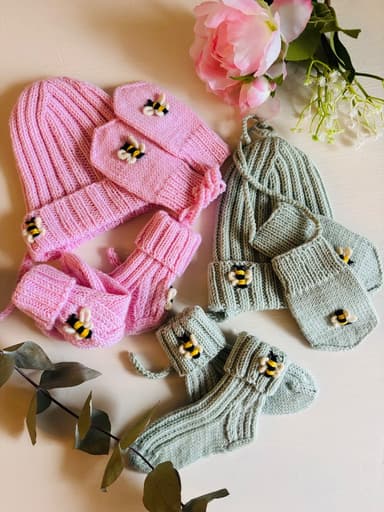 Vilnas komplektiņi mazuļiem.