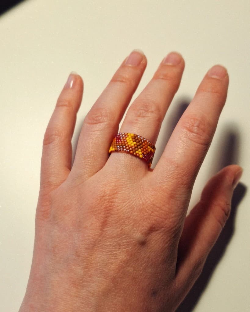 18 / Brūna+Sarkana+Oranža